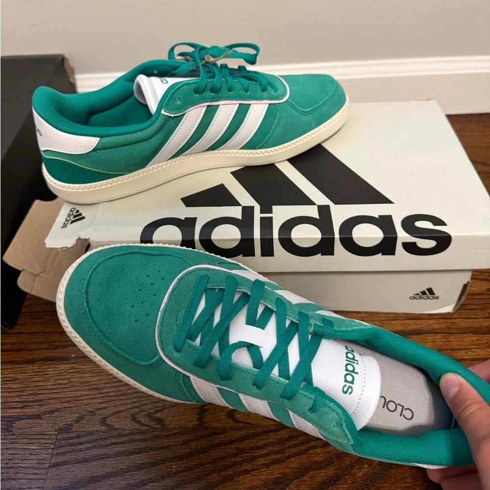 Adidas Womens Green and White Breaknet Sneakers